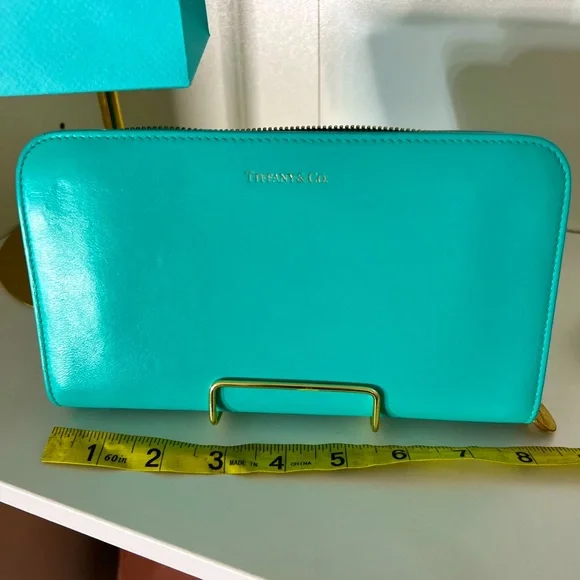Tiffany & Co Large Zip Clutch/Wallet 👰🏻 - Picture 3 of 12